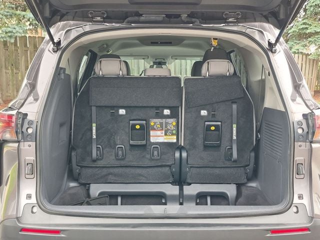 2024 Toyota Sienna LE 8 Passenger