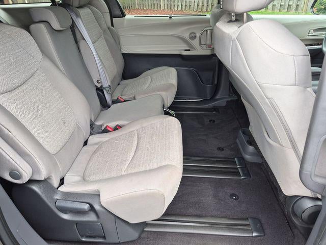 2024 Toyota Sienna LE 8 Passenger