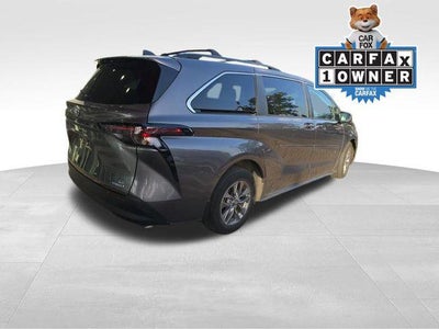 2024 Toyota Sienna LE 8 Passenger