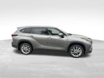 2026 Toyota Highlander Hybrid Limited