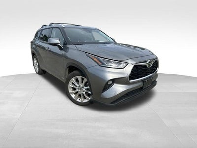 2026 Toyota Highlander Hybrid Limited