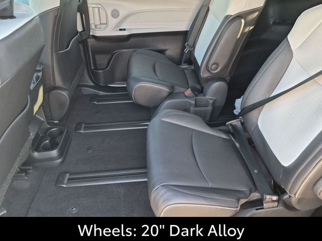2026 Toyota Sienna XSE 7 Passenger