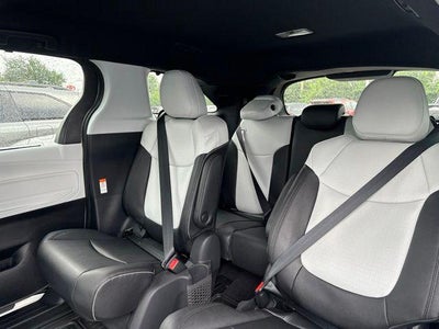 2026 Toyota Sienna XSE 7 Passenger