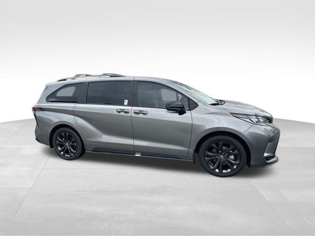 2026 Toyota Sienna XSE 7 Passenger