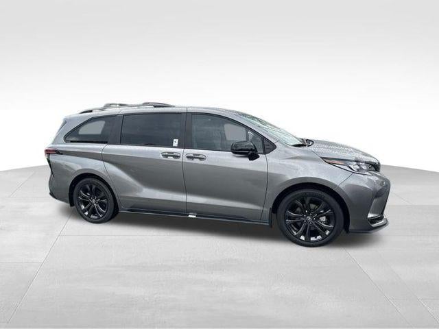 2026 Toyota Sienna XSE 7 Passenger