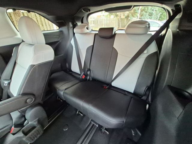 2026 Toyota Sienna XSE 7 Passenger