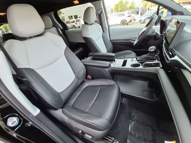 2026 Toyota Sienna XSE 7 Passenger