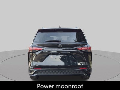 2026 Toyota Sienna XSE 7 Passenger