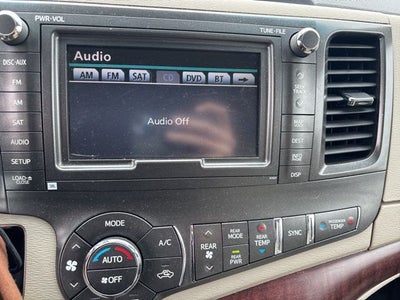 2014 Toyota SIENNA XLE 3.5L XLE 8 Passenger