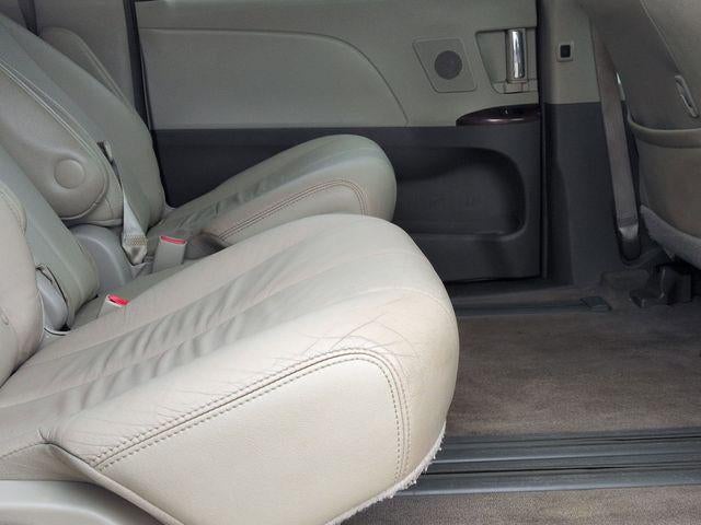 2014 Toyota SIENNA XLE 3.5L XLE 8 Passenger