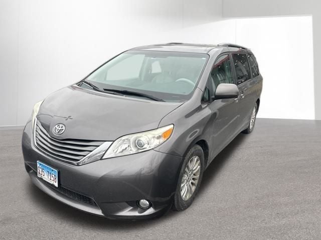 2013 Toyota Sienna XLE