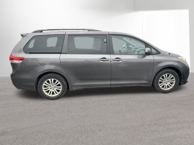 2013 Toyota SIENNA XLE 3.5L XLE