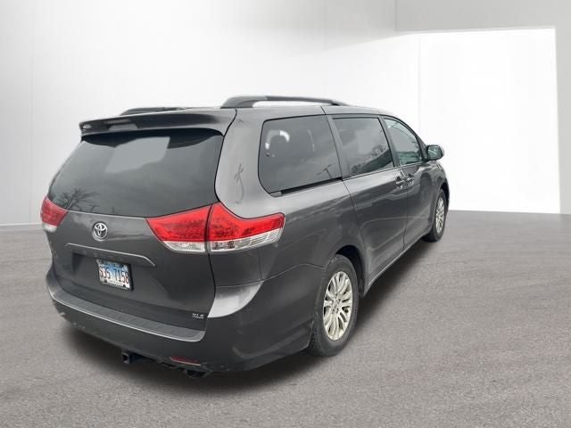 2013 Toyota SIENNA XLE 3.5L XLE