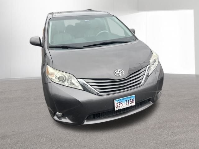 2013 Toyota SIENNA XLE 3.5L XLE