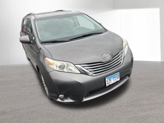 2013 Toyota SIENNA XLE 3.5L XLE