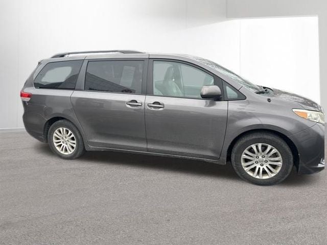 2013 Toyota SIENNA XLE 3.5L XLE