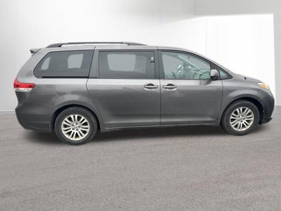 2013 Toyota SIENNA XLE 3.5L XLE