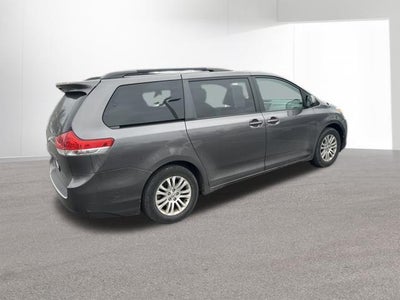 2013 Toyota SIENNA XLE 3.5L XLE