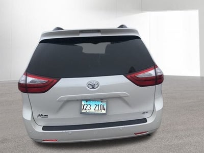 2015 Toyota SIENNA XLE 3.5L XLE 8 Passenger