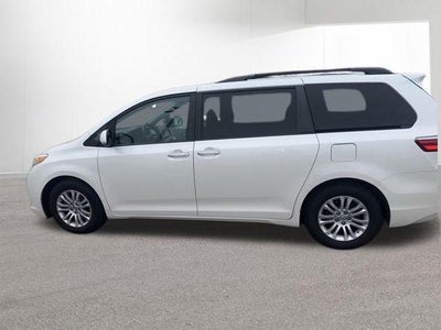 2015 Toyota SIENNA XLE 3.5L XLE 8 Passenger