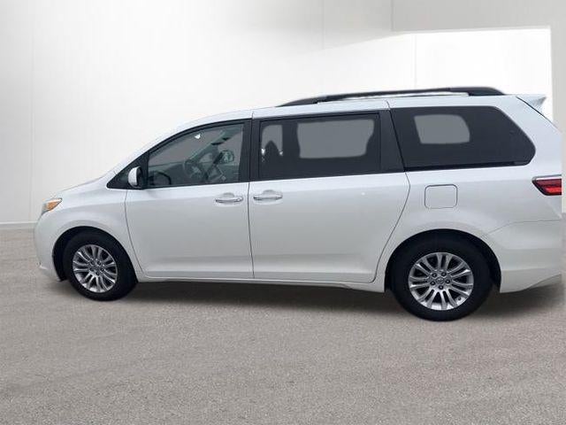 2015 Toyota SIENNA XLE 3.5L XLE 8 Passenger