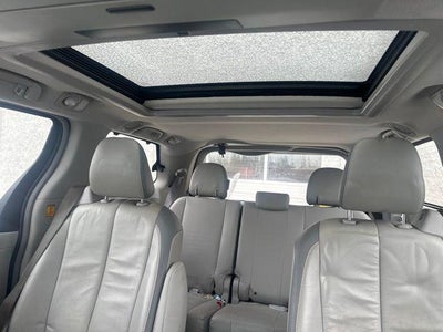 2013 Toyota SIENNA LTD 3.5L Limited