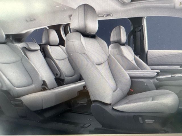 2026 Toyota SIENNA XLE XLE 8 Passenger