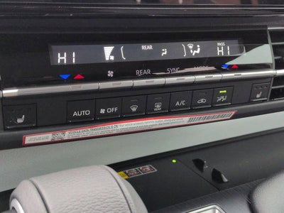 2026 Toyota SIENNA XLE XLE 8 Passenger