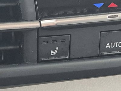 2025 Toyota Sienna XLE 8 Passenger