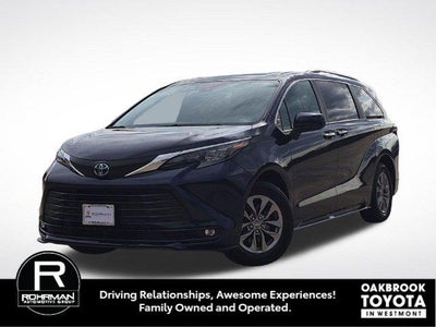 2025 Toyota Sienna XLE 8 Passenger