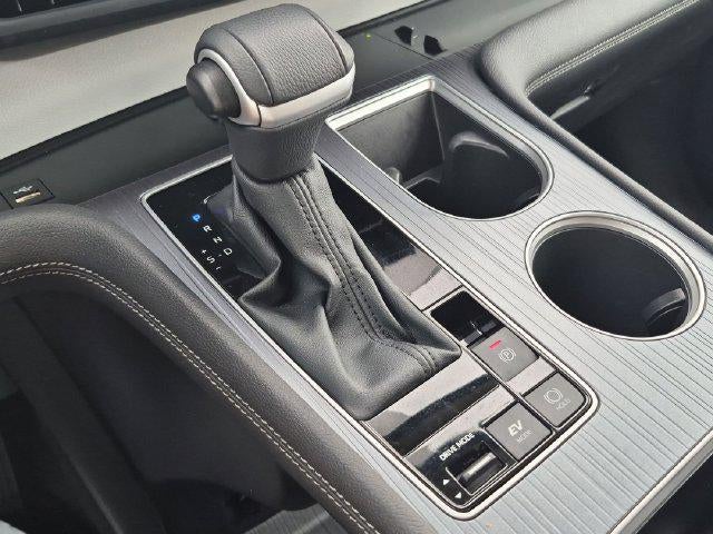 2025 Toyota Sienna XLE 8 Passenger