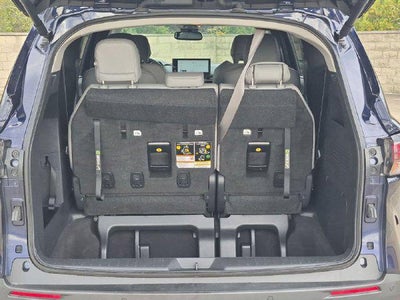 2025 Toyota Sienna XLE 8 Passenger