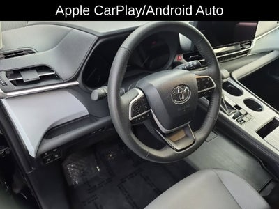 2026 Toyota Sienna XLE 8 Passenger