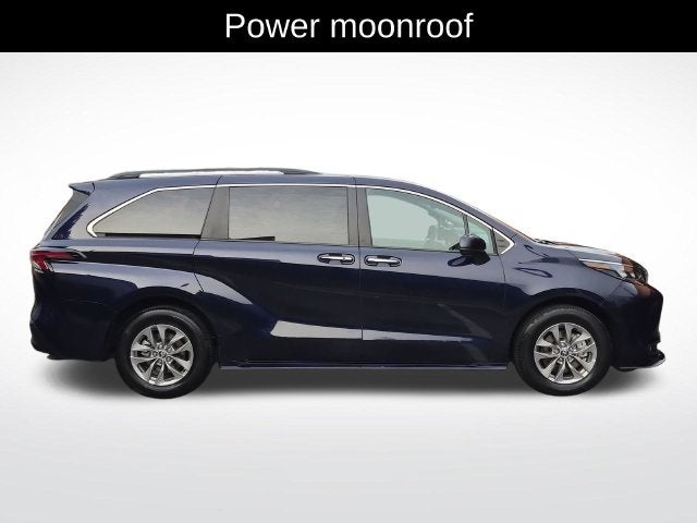 2026 Toyota Sienna XLE 8 Passenger