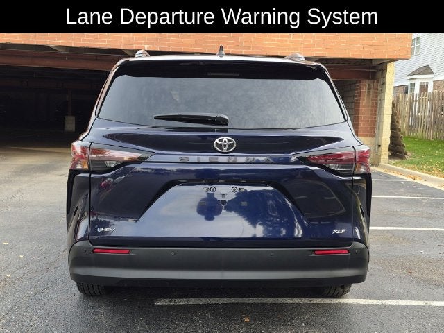 2026 Toyota Sienna XLE 8 Passenger