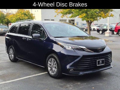 2026 Toyota Sienna XLE 8 Passenger