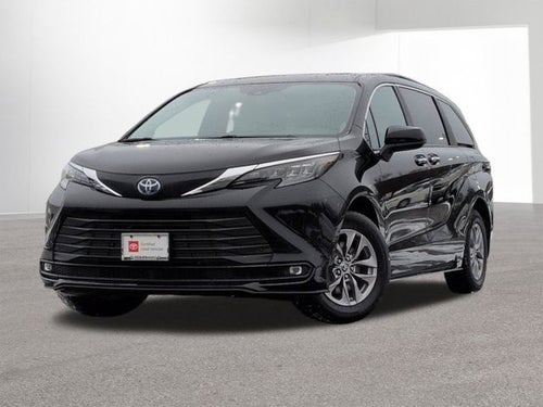 2025 Toyota SIENNA XLE XLE 8 Passenger