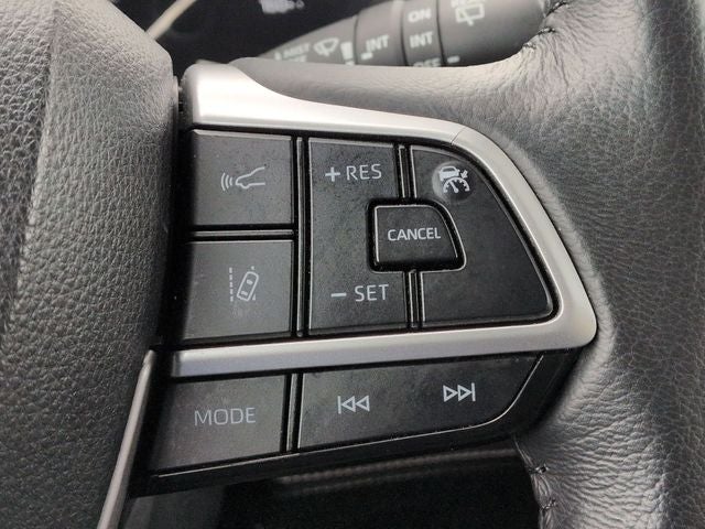 2025 Toyota SIENNA XLE XLE 8 Passenger