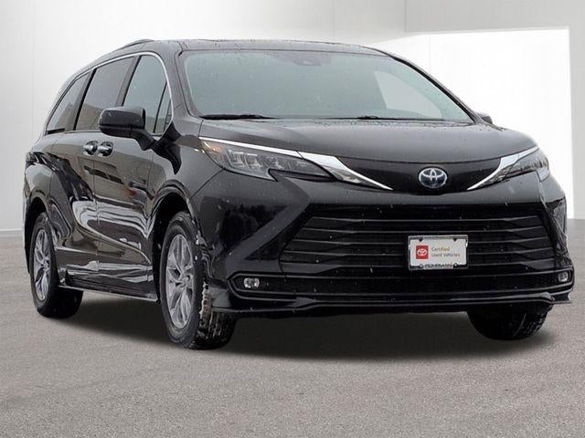 2025 Toyota SIENNA XLE XLE 8 Passenger
