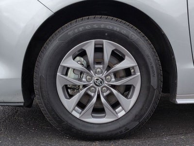 2025 Toyota SIENNA XLE XLE 8 Passenger