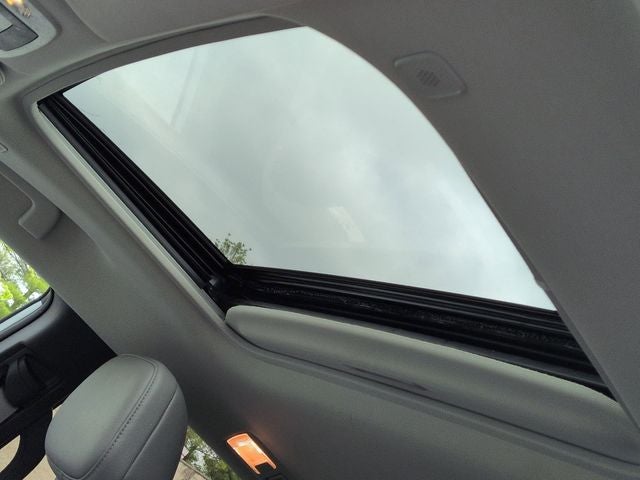 2025 Toyota SIENNA XLE XLE 8 Passenger