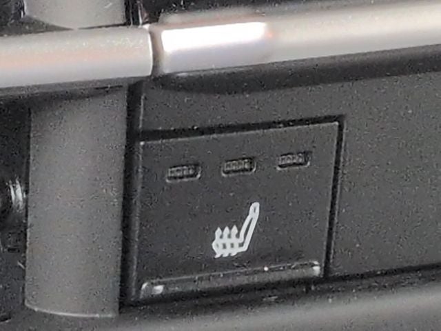 2025 Toyota SIENNA XLE XLE 8 Passenger