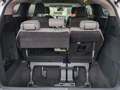 2025 Toyota SIENNA XLE XLE 8 Passenger
