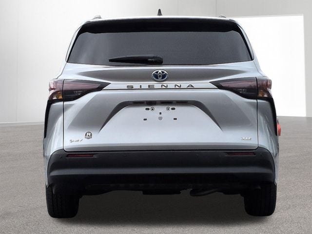 2025 Toyota SIENNA XLE XLE 8 Passenger