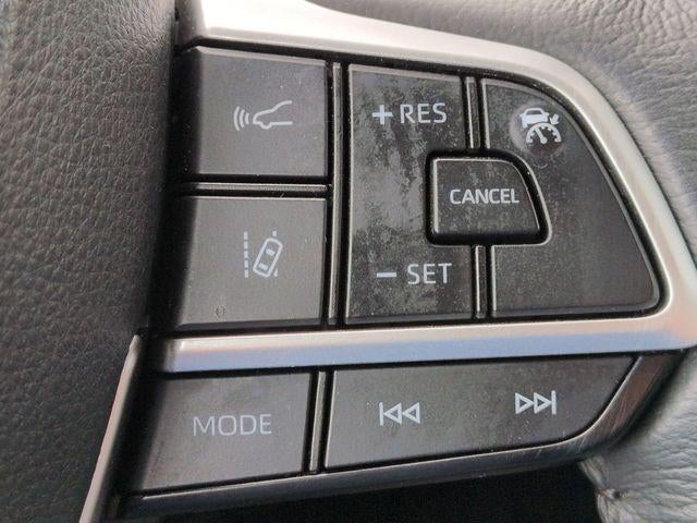 2025 Toyota SIENNA XLE XLE 8 Passenger