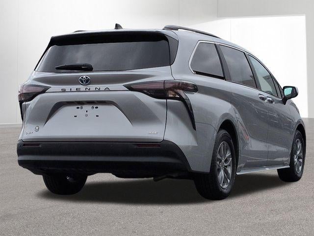 2025 Toyota SIENNA XLE XLE 8 Passenger