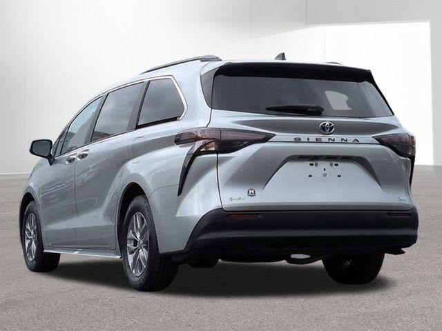 2025 Toyota SIENNA XLE XLE 8 Passenger