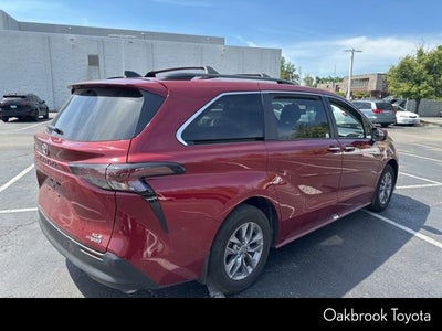 2024 Toyota Sienna XLE 8 Passenger