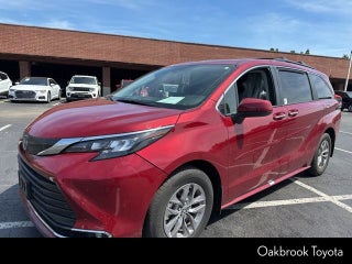 2024 Toyota Sienna XLE 8 Passenger
