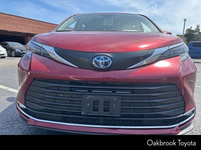 2024 Toyota Sienna XLE 8 Passenger
